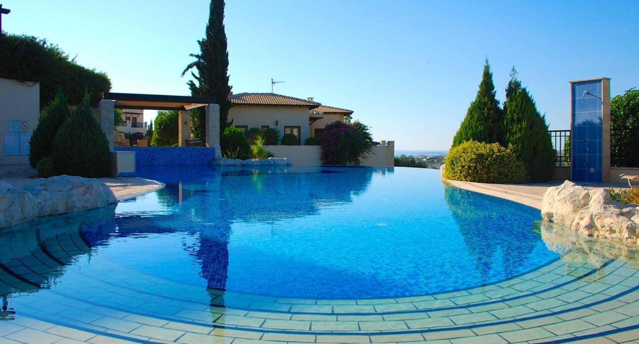 Fantastic Junior Villa Cz02 Salamis With Gorgeous Views, Aphrodite Hills Kouklia Ngoại thất bức ảnh