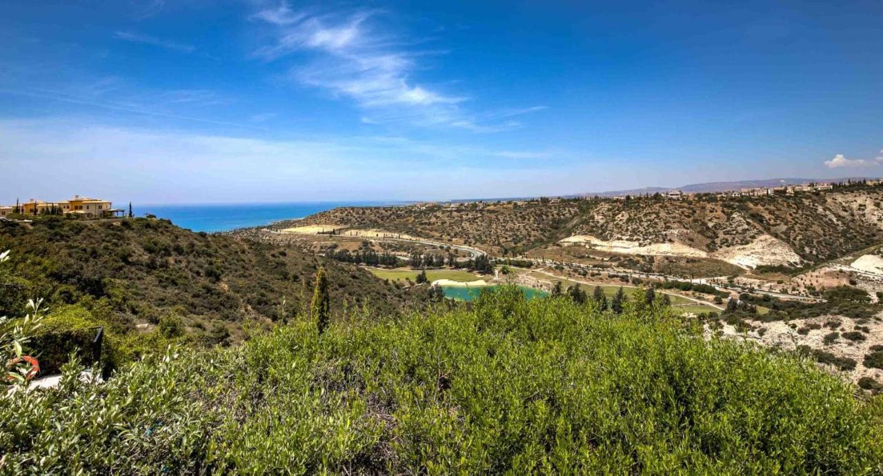 Fantastic Junior Villa Cz02 Salamis With Gorgeous Views, Aphrodite Hills Kouklia Ngoại thất bức ảnh