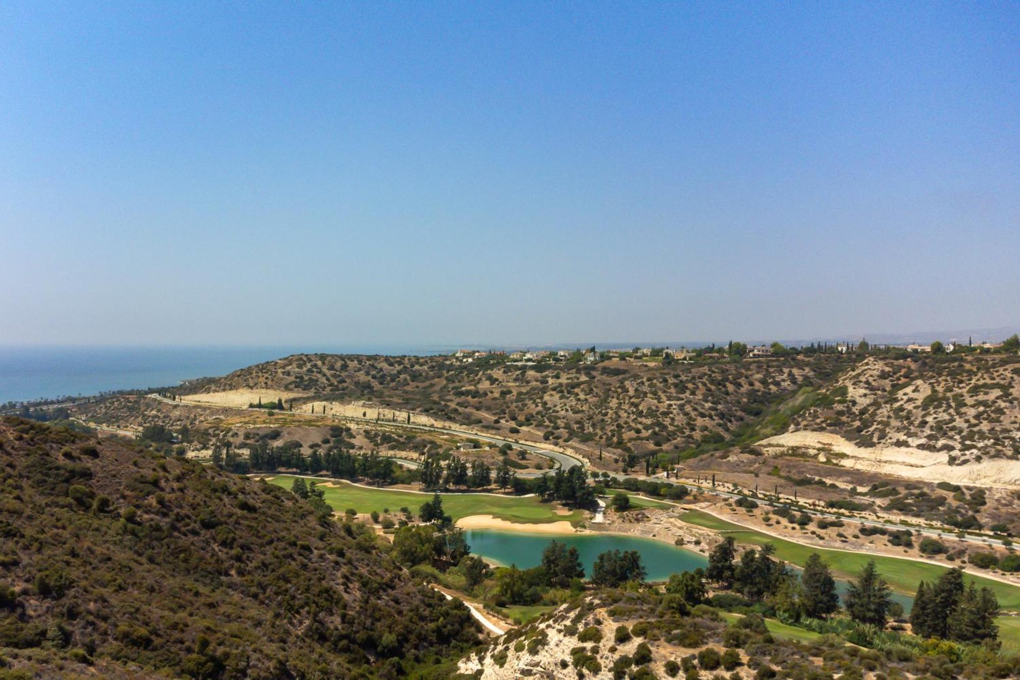 Fantastic Junior Villa Cz02 Salamis With Gorgeous Views, Aphrodite Hills Kouklia Ngoại thất bức ảnh